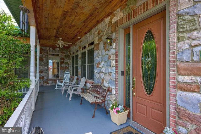 600, 650, 656 AIRPORT DR, Mifflintown, PA 17059