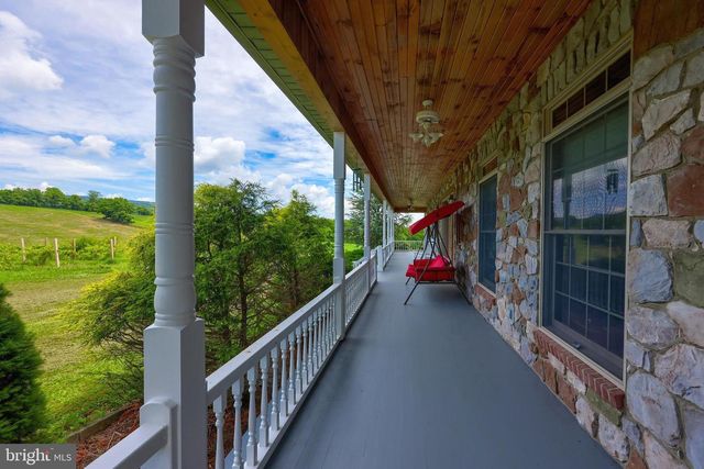 600, 650, 656 AIRPORT DR, Mifflintown, PA 17059