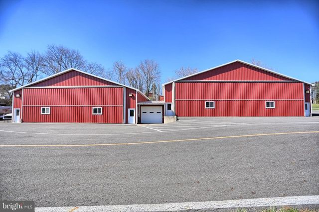 600, 650, 656 AIRPORT DR, Mifflintown, PA 17059