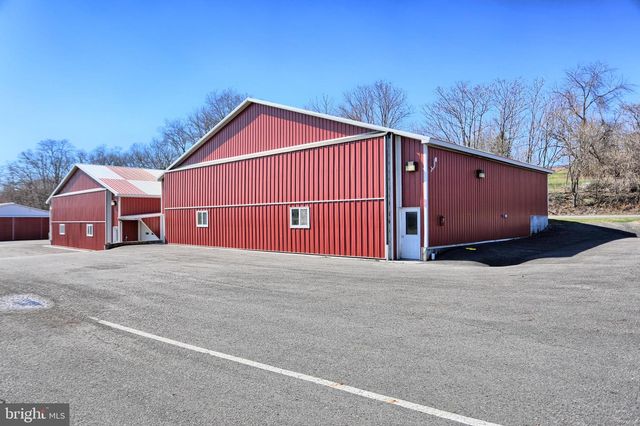 600, 650, 656 AIRPORT DR, Mifflintown, PA 17059