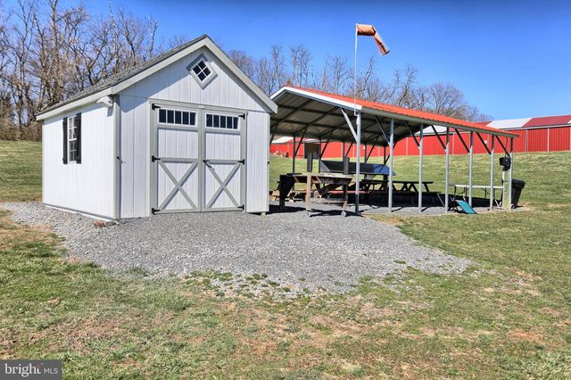 600, 650, 656 AIRPORT DR, Mifflintown, PA 17059