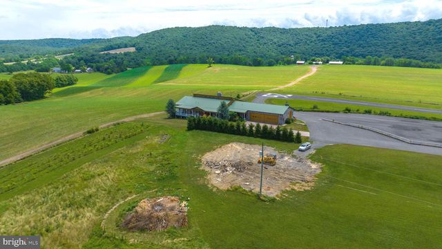 600, 650, 656 AIRPORT DR, Mifflintown, PA 17059