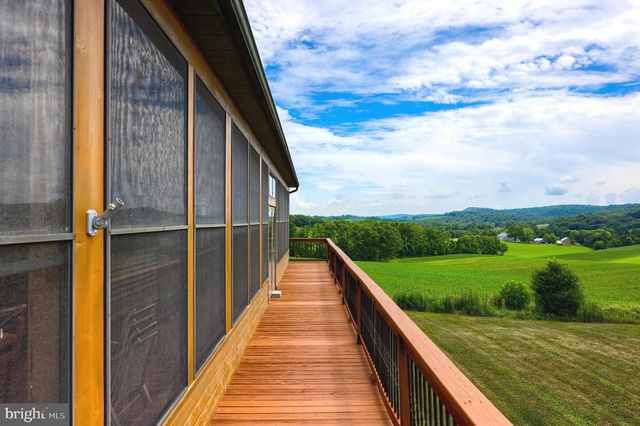 600, 650, 656 AIRPORT DR, Mifflintown, PA 17059