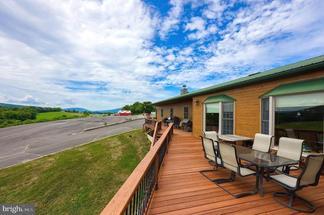 600, 650, 656 AIRPORT DR, Mifflintown, PA 17059