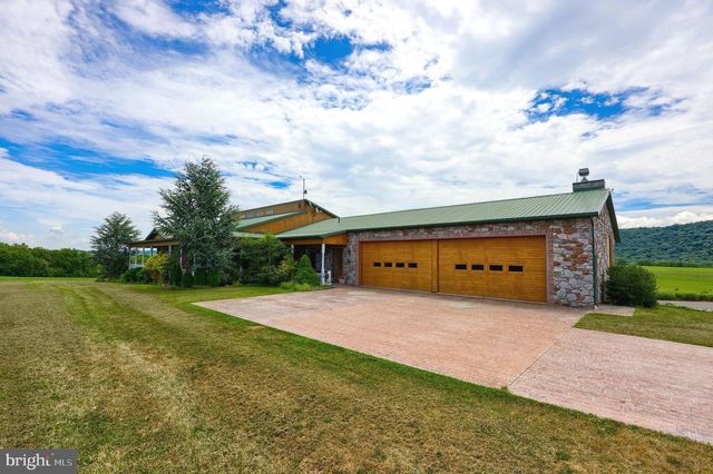 600, 650, 656 AIRPORT DR, Mifflintown, PA 17059