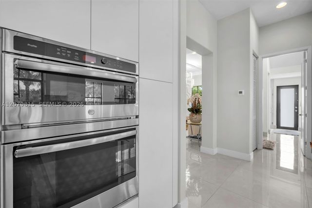 8840 Waterview Ter, Parkland, FL 33076