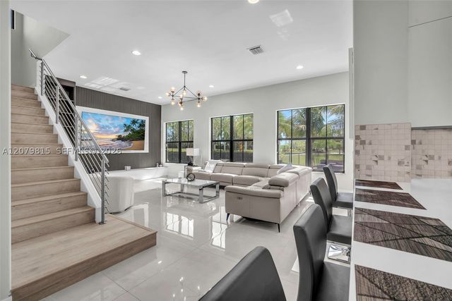 8840 Waterview Ter, Parkland, FL 33076