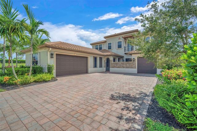 8840 Waterview Ter, Parkland, FL 33076