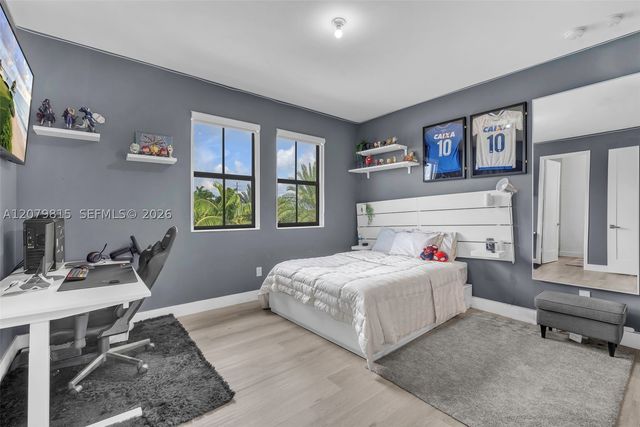 8840 Waterview Ter, Parkland, FL 33076