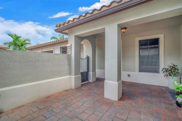 8840 Waterview Ter, Parkland, FL 33076
