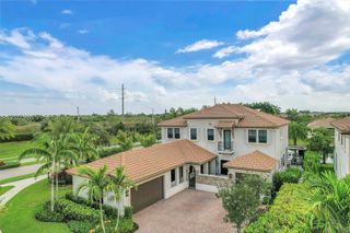 8840 Waterview Ter, Parkland, FL 33076
