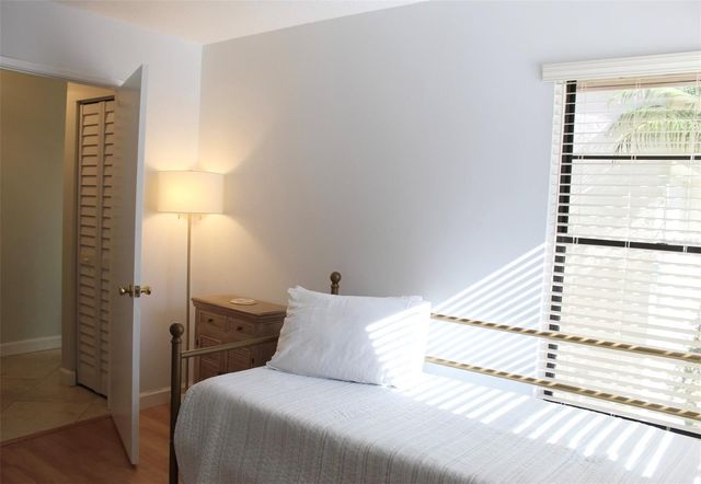 22383 THOUSAND PINES LANE, Boca Raton, FL 33428