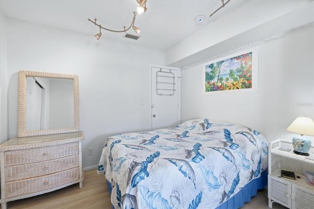 723 S BRINK AVENUE, Sarasota, FL 34237