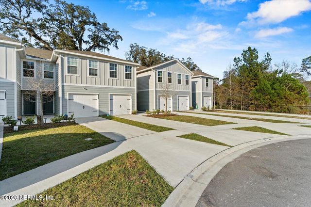 5893 CREEKSIDE CROSSING Drive, Jacksonville, FL 32210
