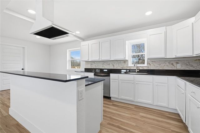 10886 S Jackson Highway, Lincoln, AR 72744