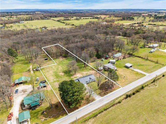 10886 S Jackson Highway, Lincoln, AR 72744