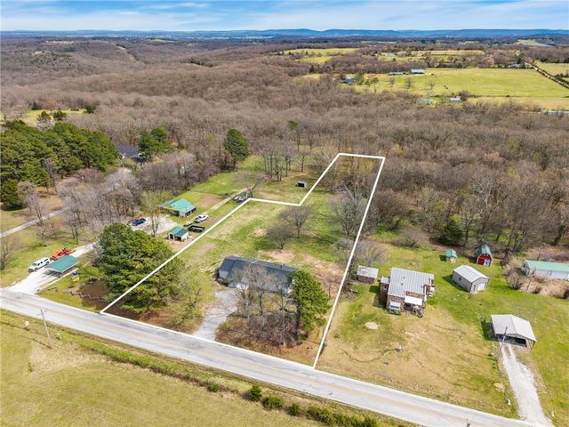 10886 S Jackson Highway, Lincoln, AR 72744