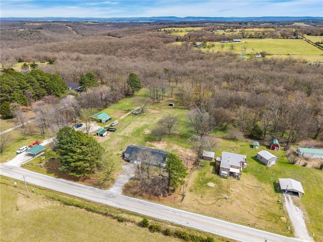 10886 S Jackson Highway, Lincoln, AR 72744