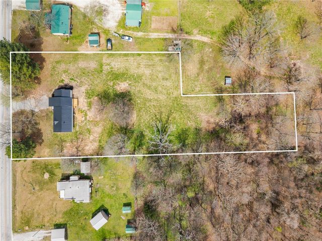 10886 S Jackson Highway, Lincoln, AR 72744