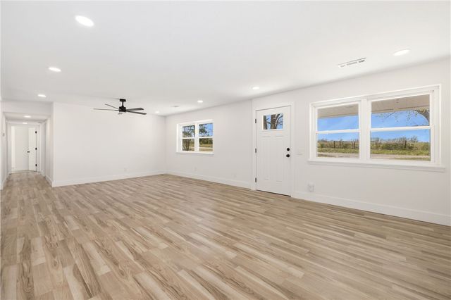 10886 S Jackson Highway, Lincoln, AR 72744