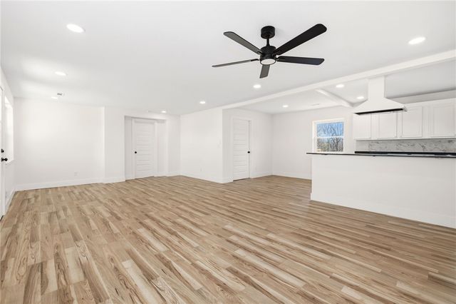 10886 S Jackson Highway, Lincoln, AR 72744