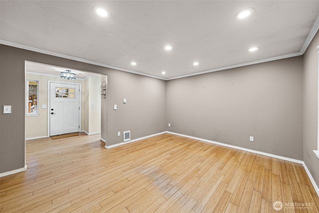 805 Island Boulevard, Fox Island, WA 98333