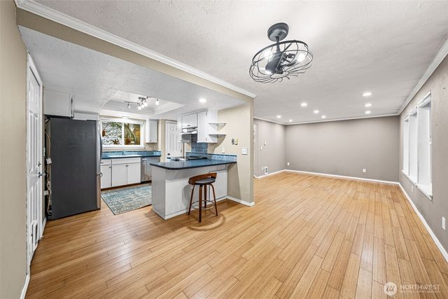 805 Island Boulevard, Fox Island, WA 98333