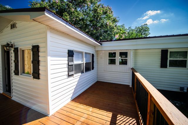 203 N Hampton Street, Westminster, SC 29693