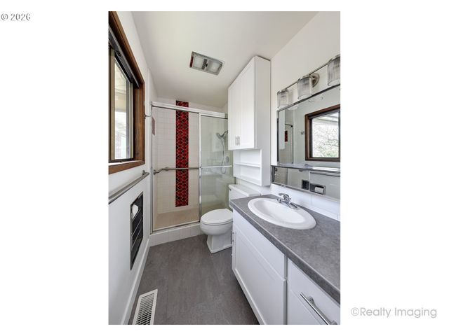 6902 Sw 2ND Ave, Portland, OR 97219