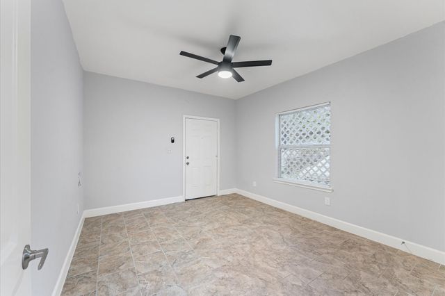 8221 Brockton Street, Houston, TX 77017