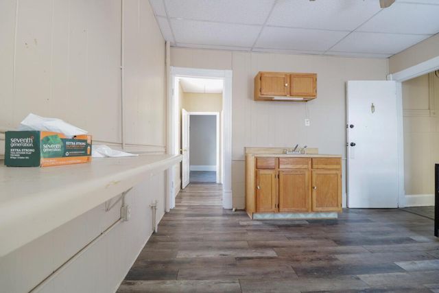 1801 W Meinecke AVENUE, Milwaukee, WI 53206