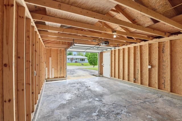 5117 Northcrest Drive, Fort Wayne, IN 46825