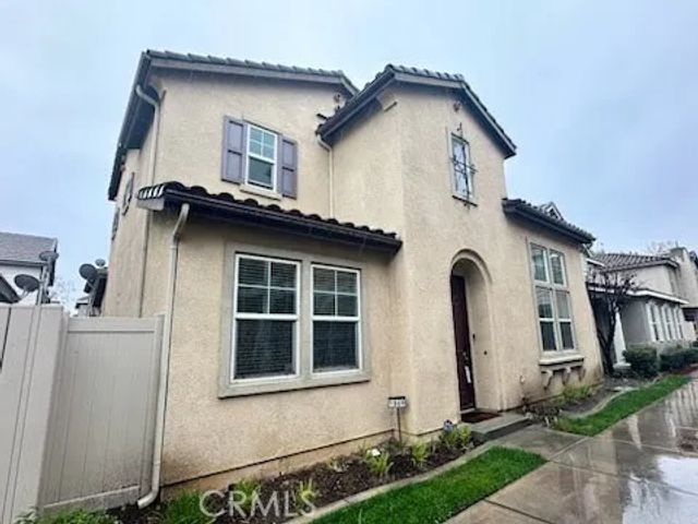 1869 Flint Court, Riverside, CA 92501