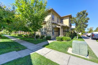 1553 Bonanza Ln, Folsom, CA 95630