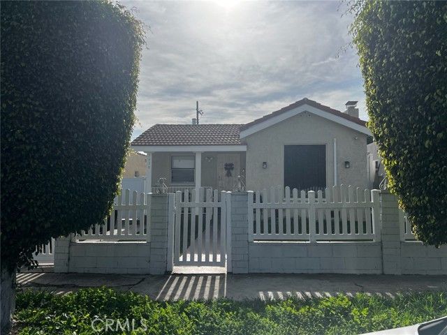 1428 W 91st, Los Angeles, CA 90047
