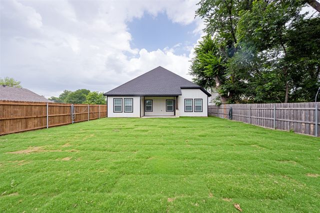 4808 Sunshine Drive, Fort Worth, TX 76105