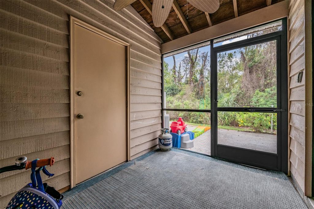 Image 28 of property listing at 5326 RIDGEWELL COURT, Tampa, FL 33624