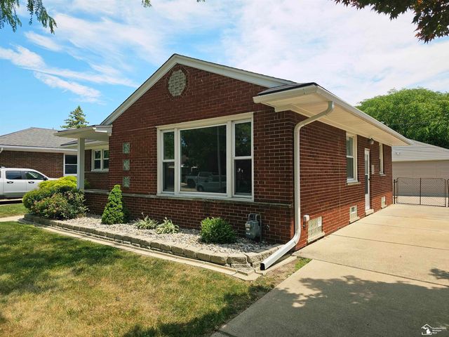 2955 Bridge Street, Trenton, MI 48183
