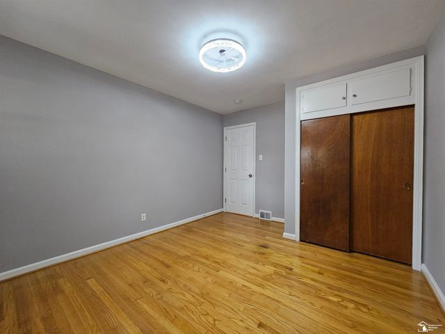 2955 Bridge Street, Trenton, MI 48183