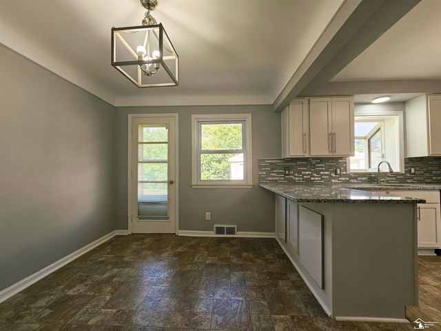 2955 Bridge Street, Trenton, MI 48183