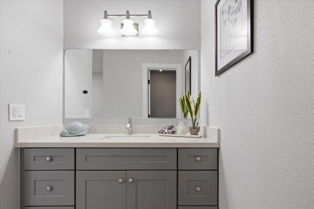 5836 Santa Teresa Boulevard, San Jose, CA 95123