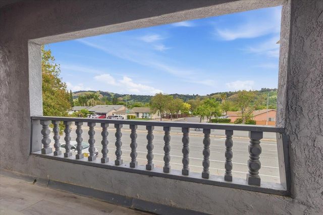 5836 Santa Teresa Boulevard, San Jose, CA 95123