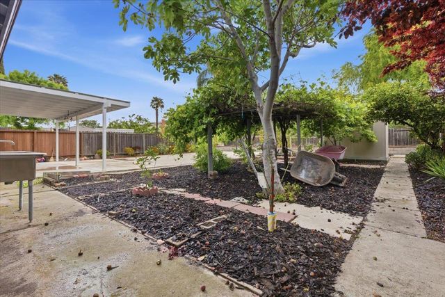 5836 Santa Teresa Boulevard, San Jose, CA 95123