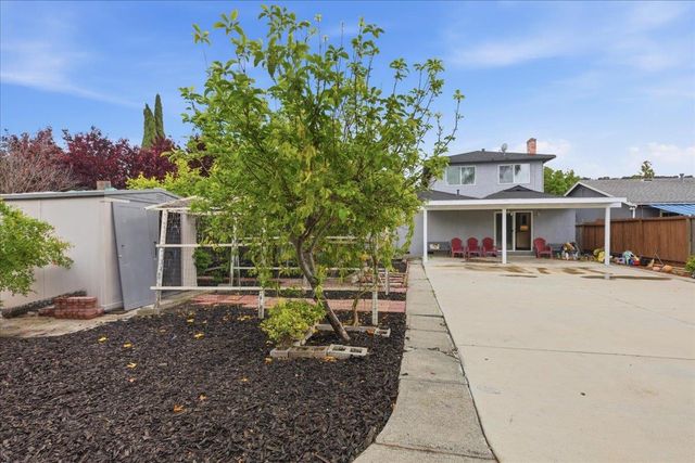 5836 Santa Teresa Boulevard, San Jose, CA 95123
