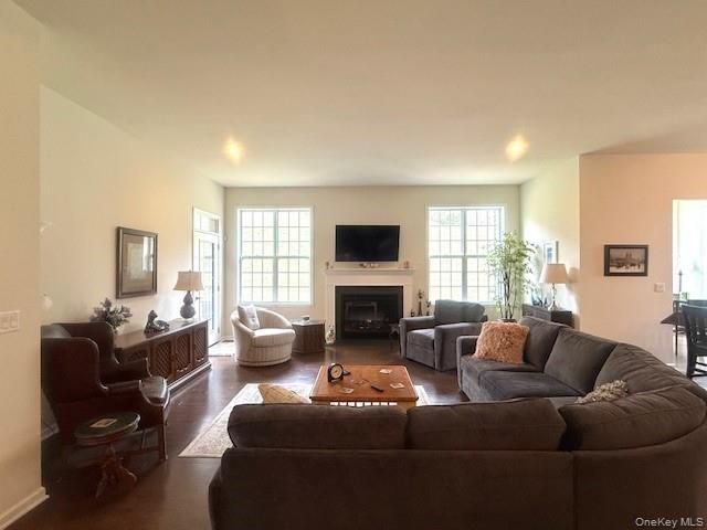 10 W Tilden Place, Hopewell Junction, NY 12533