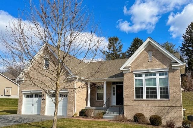 10 W Tilden Place, Hopewell Junction, NY 12533