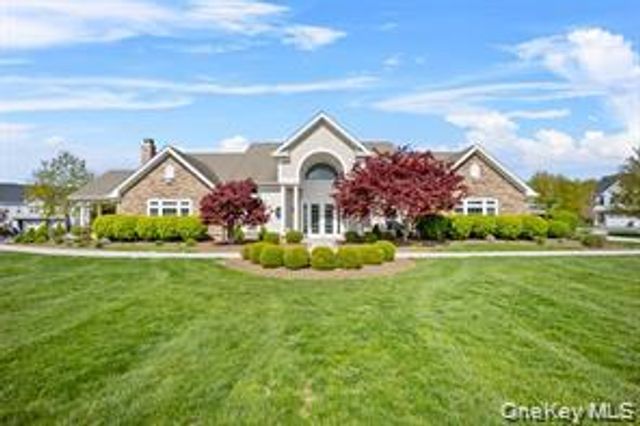 10 W Tilden Place, Hopewell Junction, NY 12533