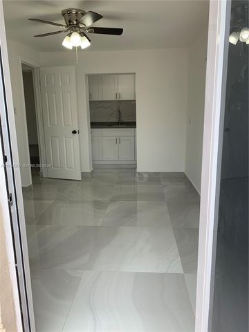 707 NE 15th St A, Fort Lauderdale, FL 33304