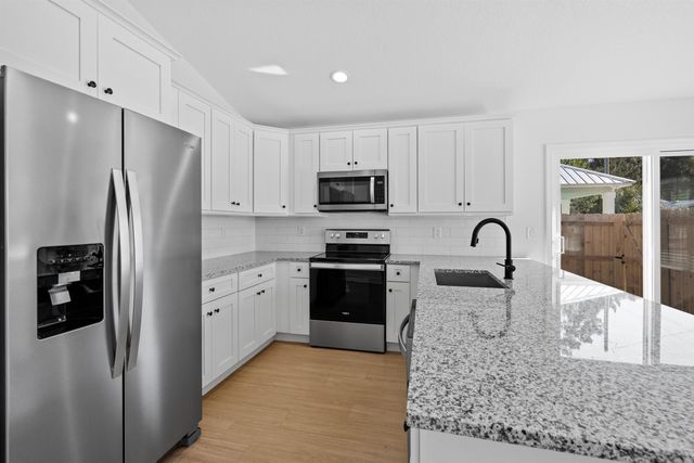 245 Jackson Blvd., St Augustine, FL 32095
