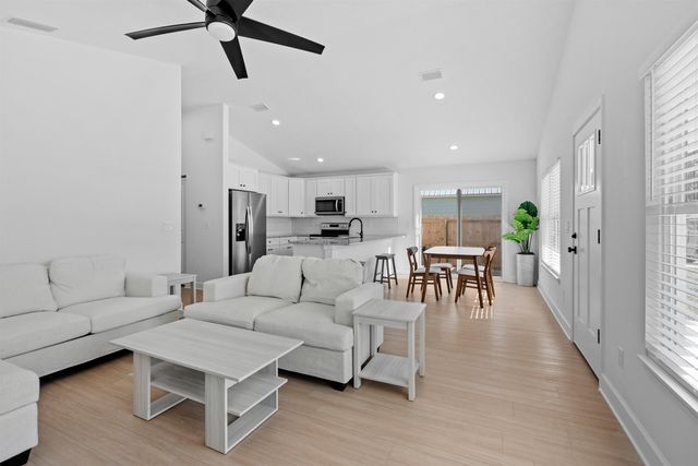 245 Jackson Blvd., St Augustine, FL 32095